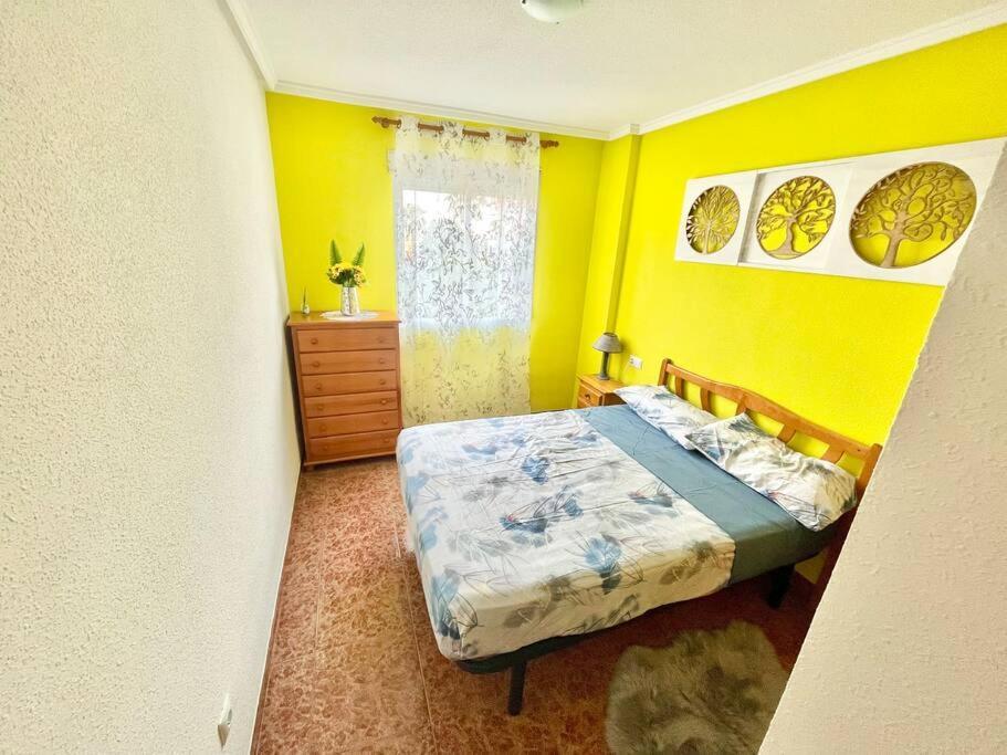 Appartamento Casa Di Mateo With Garden View And Swimming Pool Torrevieja Esterno foto